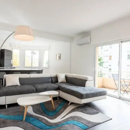 Le Madrid Avec Balcon Proche Croisette, Plages Et Palais Des Festivals